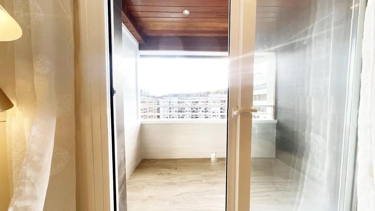 Paradise Luxurious Flat, Free Parking, 3 Double Rooms, Terrace, Jacuzzi, Fully Renovated San Sebastián 0*,  España