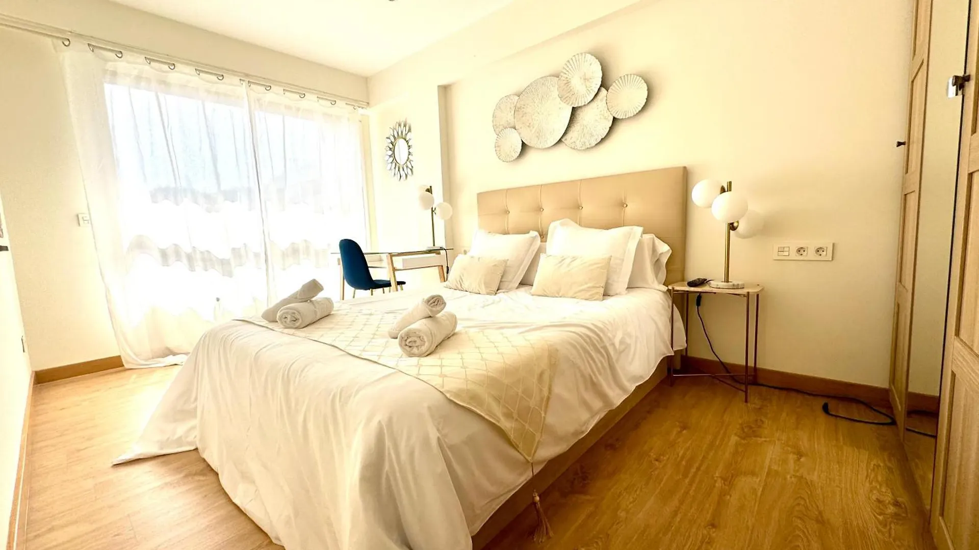 Appartement Paradise Luxurious Apartment, Free Parking, 3 Double Rooms, 4 Beds, Terrace, Jacuzzi, New San Sebastian Spanje
